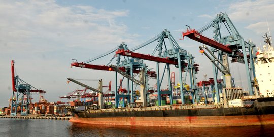 Memantau pemangkasan dwelling time di Pelabuhan Tanjung Priok