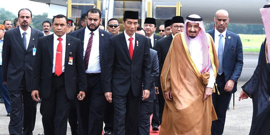 Dari Bali, Raja Salman lanjutkan tur Asia ke Jepang