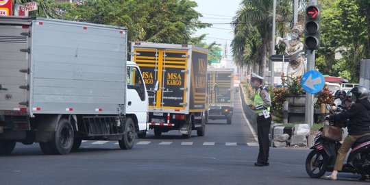 Raja Salman dan rombongan bawa lebih dari 16 ton oleh-oleh Bali