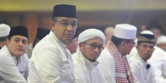 Kedatangan Anies dan istri disambut takbir jemaah zikir di At-Tin