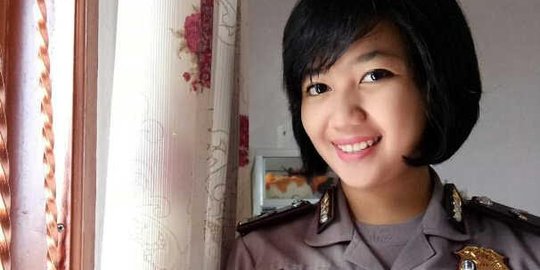 Cara polwan cantik ini lestarikan budaya dengan tarian Jawa