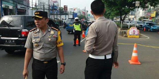 Contra flow hari pertama di Depok, Jl. Juanda arah jakarta lancar
