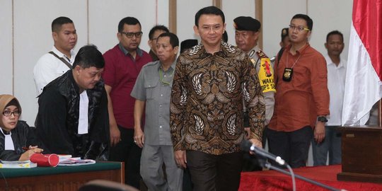 Sidang ke-14 penistaan agama, Ahok bawa saksi dari kampung halaman