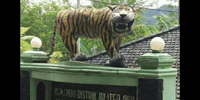 Sempat viral patung  macan lucu  di Markas Koramil 