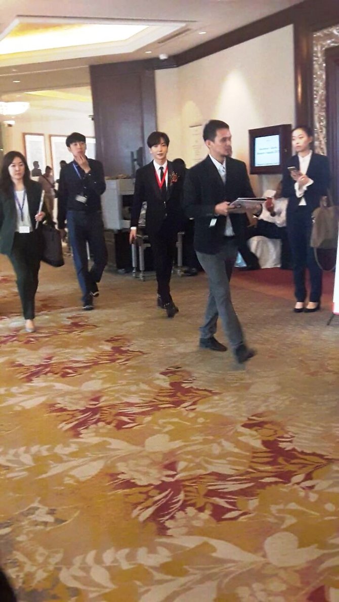 leeteuk di indonesia korea business summit