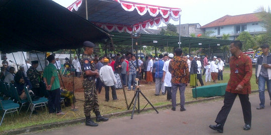 Pemakaman KH Hasyim di Depok: Steril dari Tol Cijago ke Al Hikam