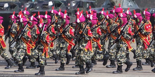 Atraksi murid SD meriahkan sertijab Komandan Korps Marinir