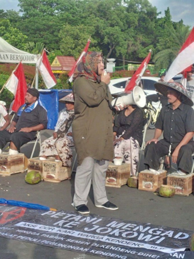 demo tolak pabrik semen rembang