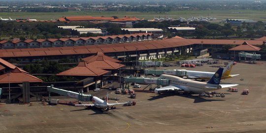 Kemenhub serahkan pengelolaan 5 bandara ke BUMN