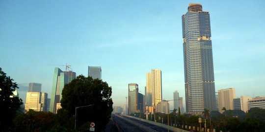 Puncak langit Jakarta, dari Sarinah ke Gama Tower