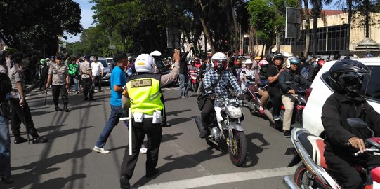 Sudah 2 pekan, driver Grab yang ditabrak sopir angkot masih koma