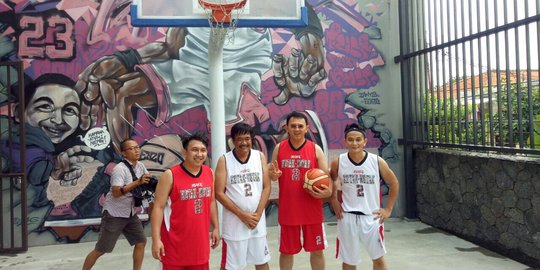 Ini cerita Ahok dan Djarot bisa bertanding basket