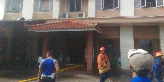 Rumah makan Soto Kudus di Depok terbakar, tiga orang luka