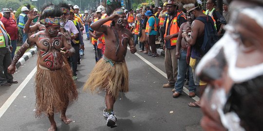 Enaknya Freeport keruk emas Papua tapi tak hargai masyarakat adat