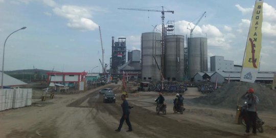 PT Semen Indonesia sepakat hentikan sementara penambangan di Rembang