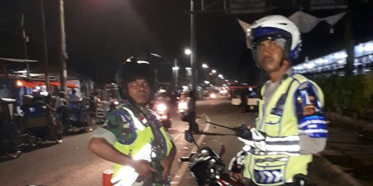Sopir angkot dan ojek online di Bogor bentrok dan saling sweeping