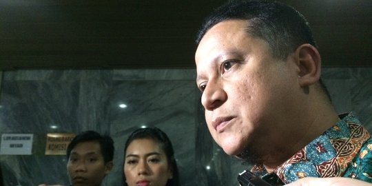 Pilkada serentak 2017 masih sarat politik uang dan PNS tak netral