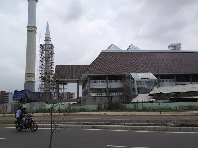 pembangunan masjid raya jakarta