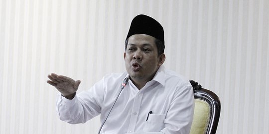 Fahri sebut Istana tak usah mainkan isu mobil Jokowi dipinjam SBY