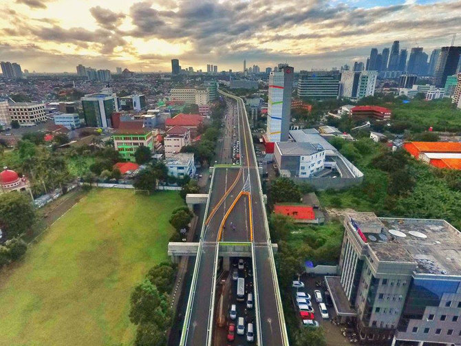 jalan layang transjakarta tendean ciledug