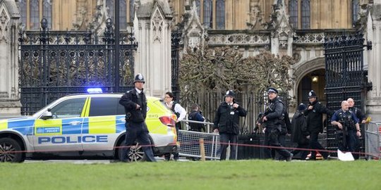 Satu polisi ikut tewas dalam insiden serangan di parlemen Inggris