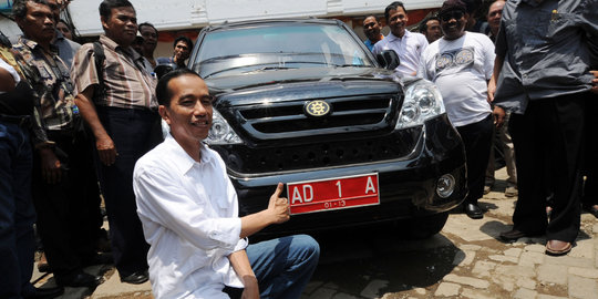 Fadli Zon cibir insiden mobil Jokowi mogok: Ganti saja sama Esemka