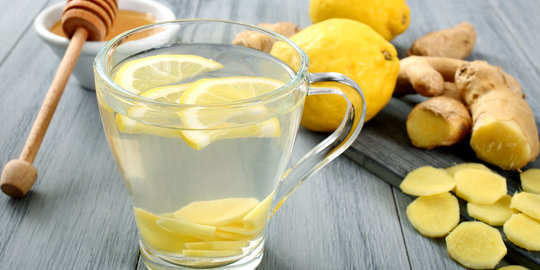 8 Penyakit ini bisa disembuhkan dengan rajin minum air lemon