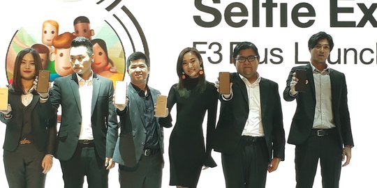 OPPO F3 Plus meluncur ke Indonesia, bisa foto group selfie