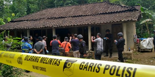 Rumah istri terduga teroris Cilegon digerebek polisi