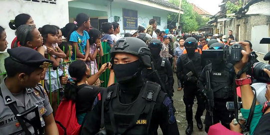 Densus tangkap 4 terduga teroris berkaitan penangkapan di Banten