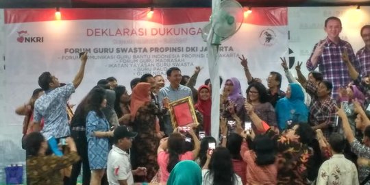 Anggap adil bangun pendidikan, forum guru swasta dukung Ahok-Djarot