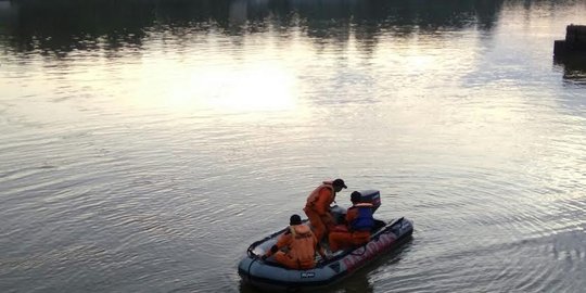 Derasnya arus Sungai Mahakam hambat pencarian 2 bocah tenggelam