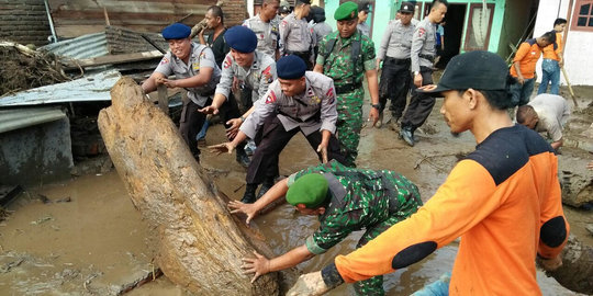 1.500 Jiwa korban banjir bandang Padang Sidimpuan masih mengungsi