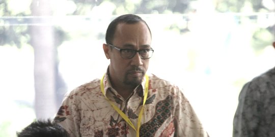 Korupsi Rp 7,4 M, anggota DPR dari PAN dituntut 13 tahun penjara