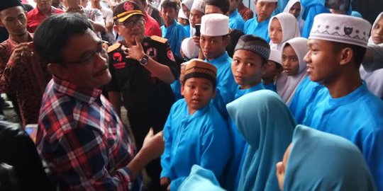 Djarot ke anak panti asuhan: Sudah pernah ke Kalijodo belum?