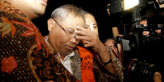 Wajah malu pejabat PT PAL terjerat kasus suap kapal perang