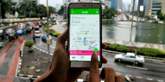 Kemenhub berlakukan aturan baru taksi online