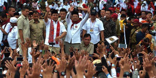 Saat Prabowo Subianto lebih pilih pimpin joget daripada makar