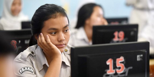 Keseriusan siswa SMK 1 Serpong laksanakan UNBK