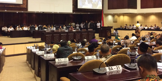 Sidang paripurna sahkan tata tertib baru pemilihan ketua 