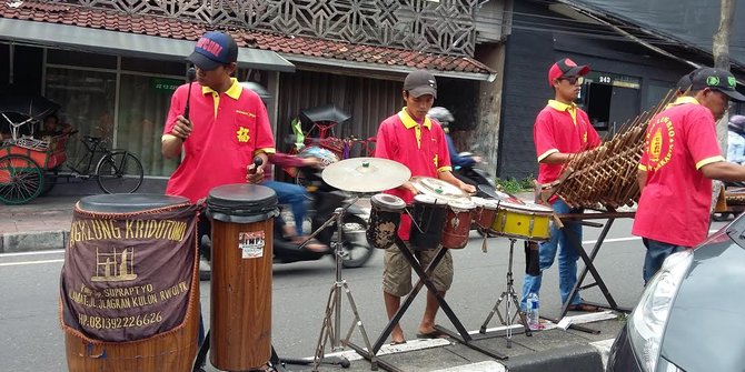 Satpol PP beri SP II, Komunitas Angklung Yogyakarta ngadu ke DPRD