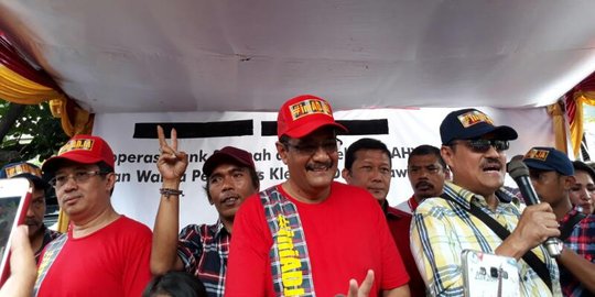 Djarot: Sampah plastik di sungai ini yang bikin jengkel