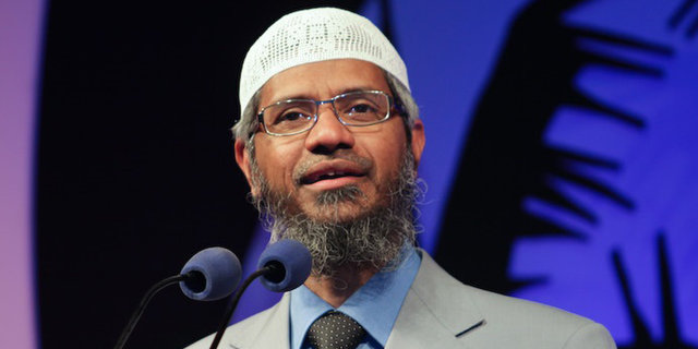 Di Makassar Zakir Naik Bimbing 8 Non Muslim Ucapkan Syahadat Merdeka Com