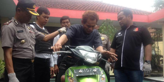 Dalih butuh biaya sekolah anak, kuli panggul ini nekat curi motor