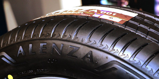 Bridgestone bikin ban khusus mobil SUV: Alenza 001