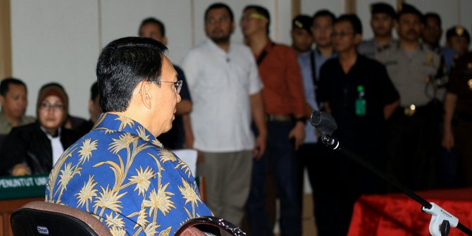Sidang ditunda 20 April, Hakim: Kami Tak Mau Kasus Ahok Terkesan Istimewa Sidang ditunda 20 April, Hakim: Kami Tak Mau Kasus Ahok Terkesan Istimewa