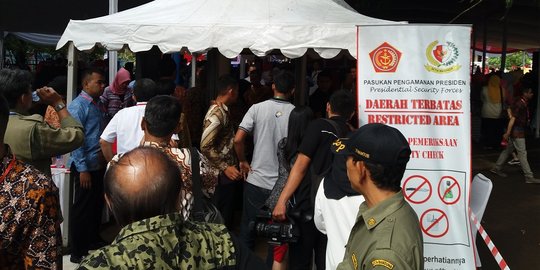 Jokowi akan bagikan KIS & KIP di eks lokasi teror bom panci Bandung