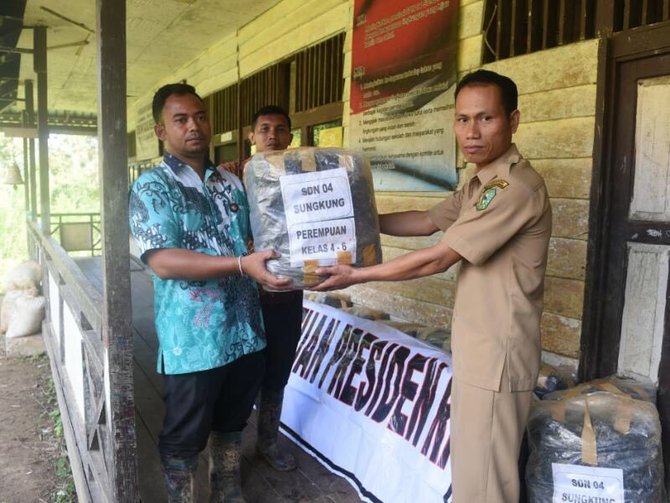 pelajar di tapal batas