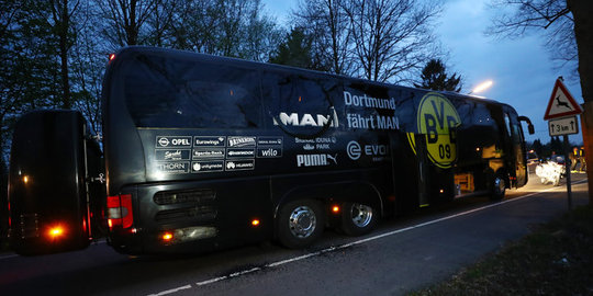 Bus tim Borussia Dortmund diserang bom, Marc Bartra terluka