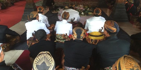 Tingalan Jumenengan, ratusan abdi dalem keraton Wilujengan Nagari